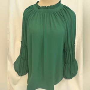 JODIFL Green Ruched Sleeve Blouse Medium